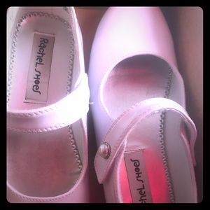 Girls shoes